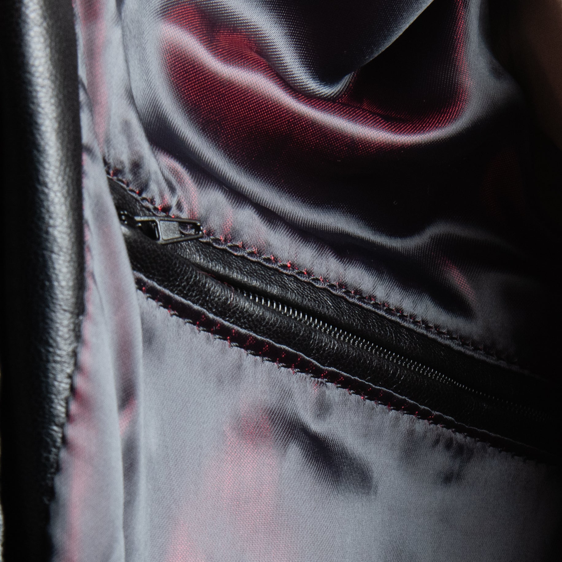 Viterbo – Classic Black Leather Bomber Jacket for Men Media 2