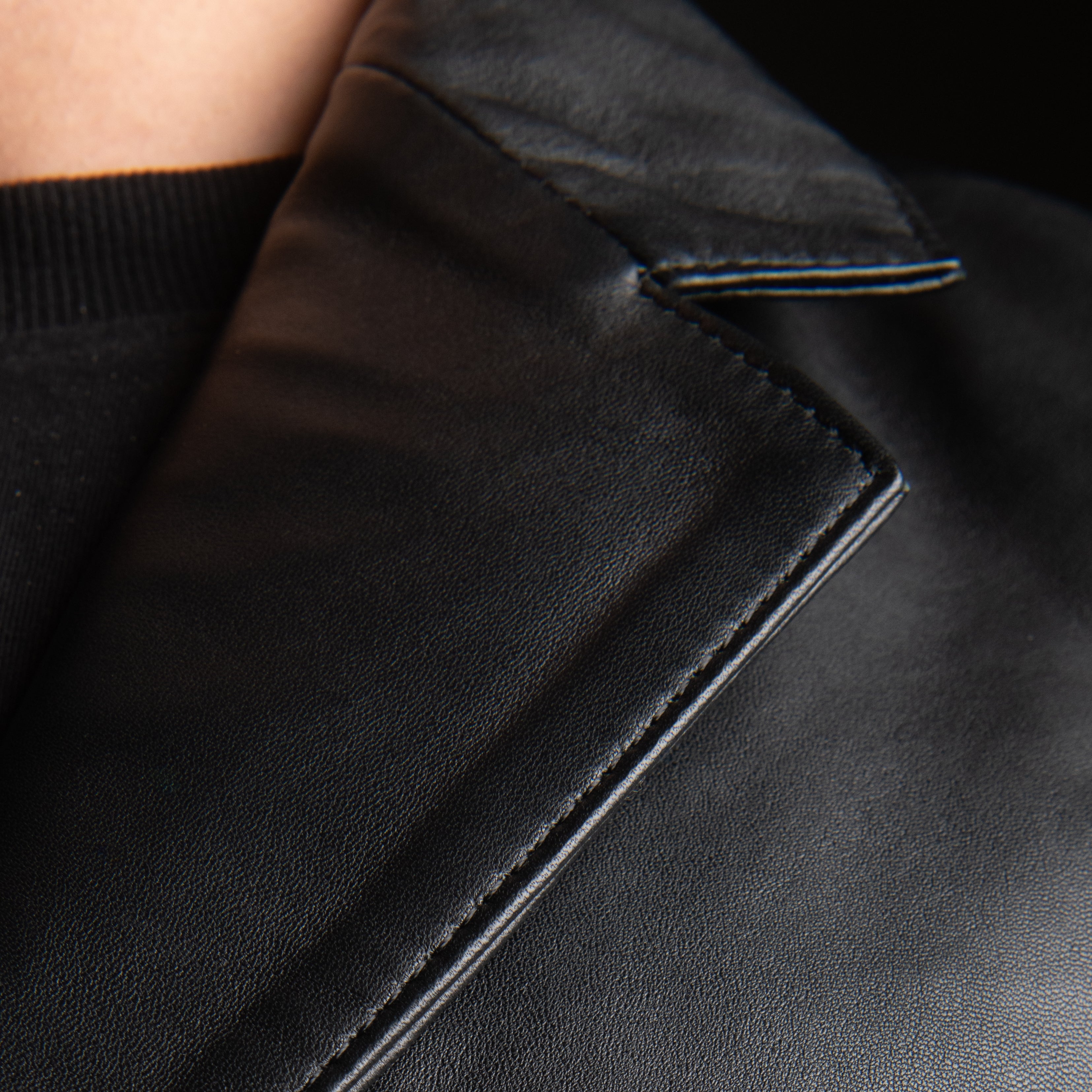 Parma – Classic Black Leather Suit Jacket for Men Media 3